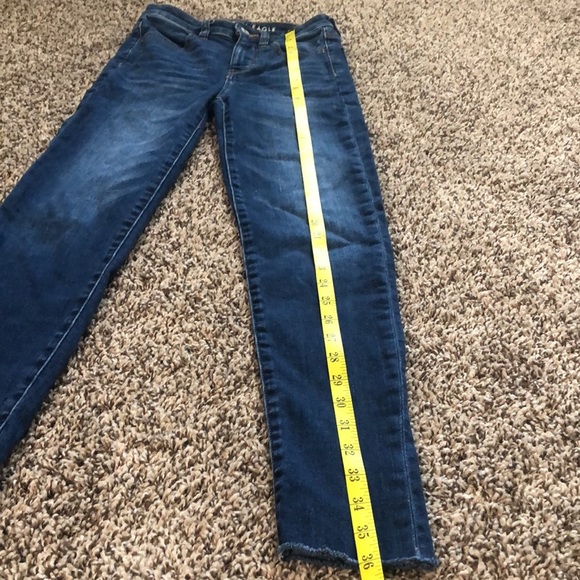 American Eagle Super High Rise Super Stretch Jeans - Picture 4 of 14